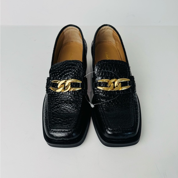 & Other Stories Leather Croc-Embossed Loafers with Gold Chain - Picture 5 of 11